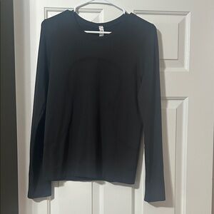 Lululemon Athletica Black Long Sleeve Top